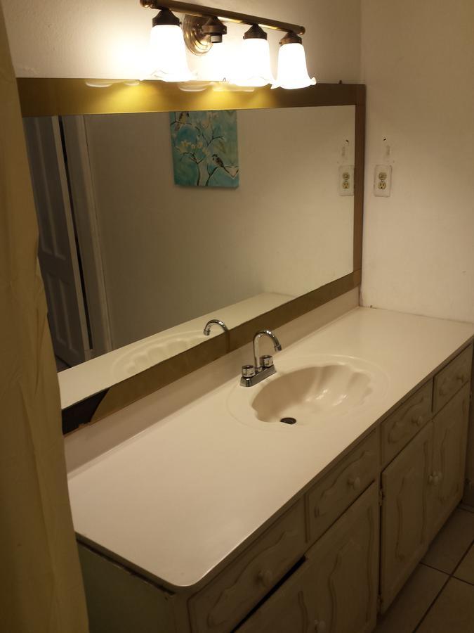 Hostal Aqui Me Quedo サン・ペドロ・スーラ エクステリア 写真