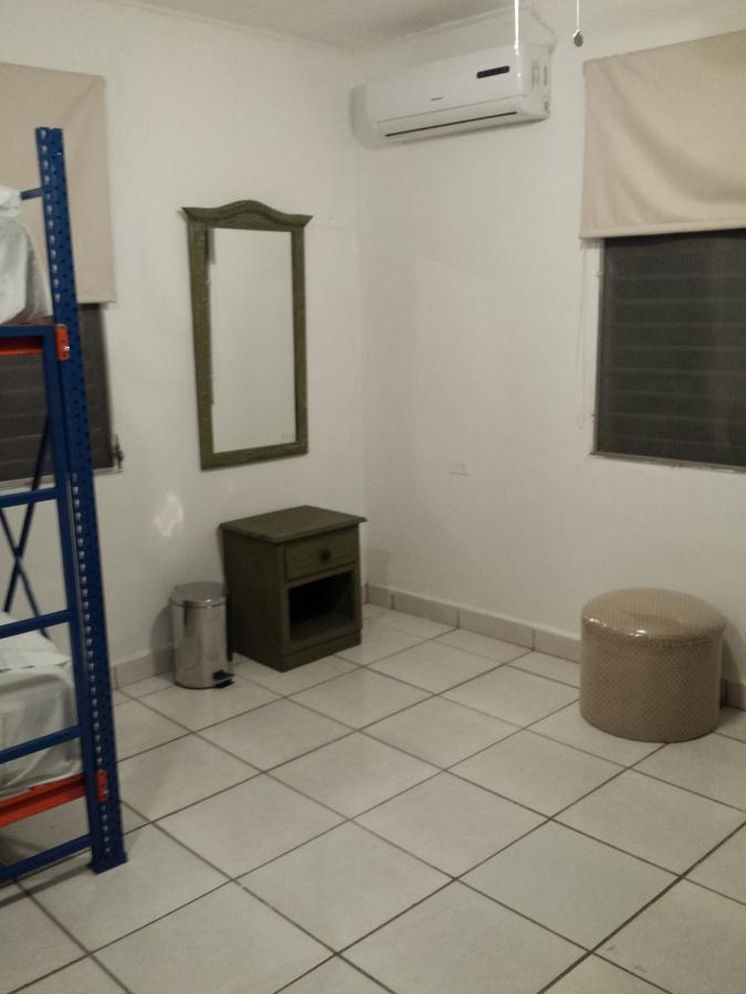 Hostal Aqui Me Quedo サン・ペドロ・スーラ エクステリア 写真